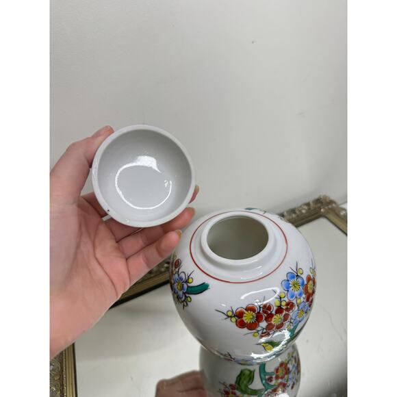 Hand Crafted Japenese Lidded Ginger Jar Bird Floral Motiff - Picture 5 of 10